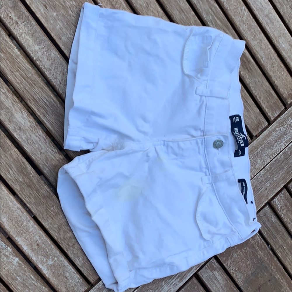 Women’s Hollister Low-Rise Midi Shorts.
